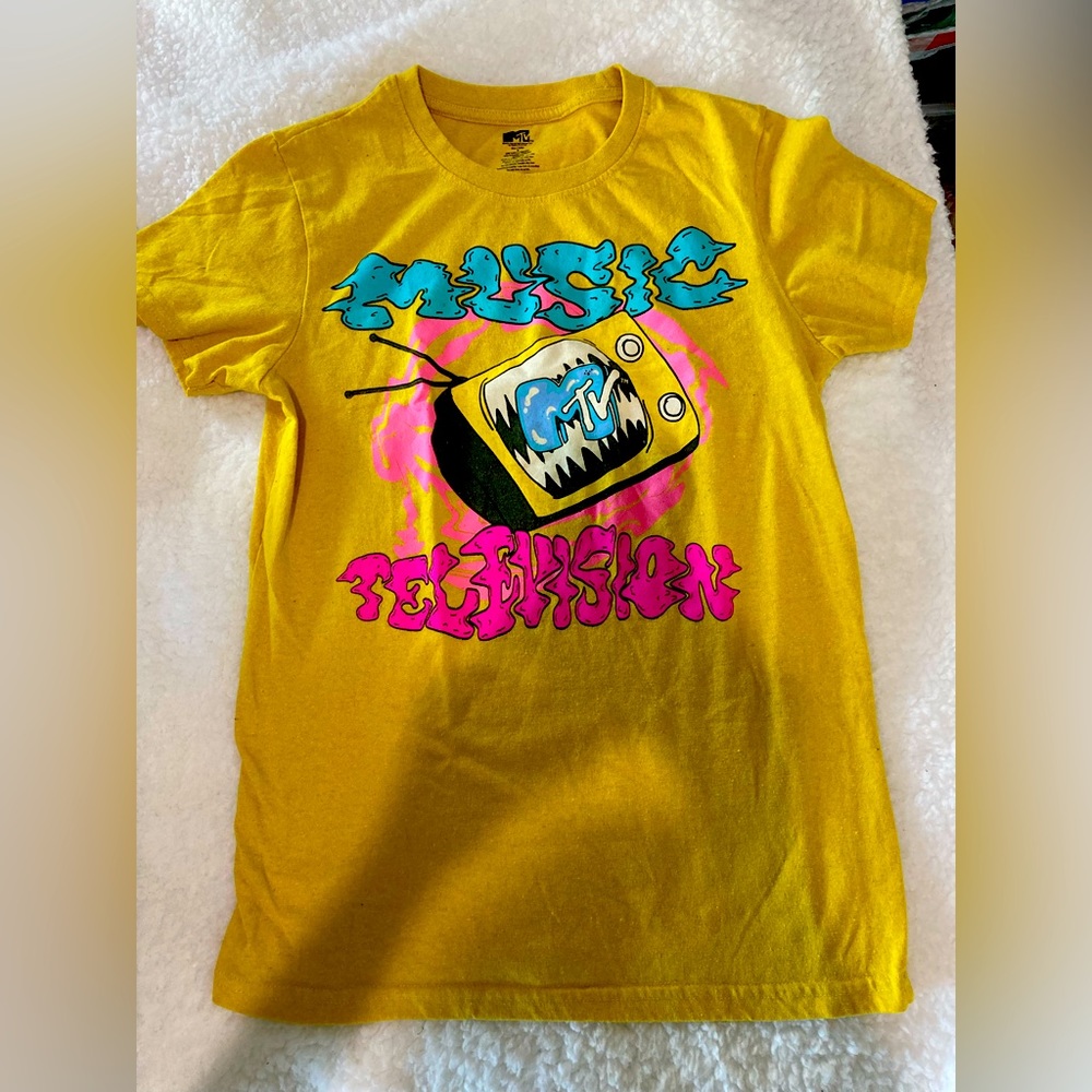 MTV official graphic tee
